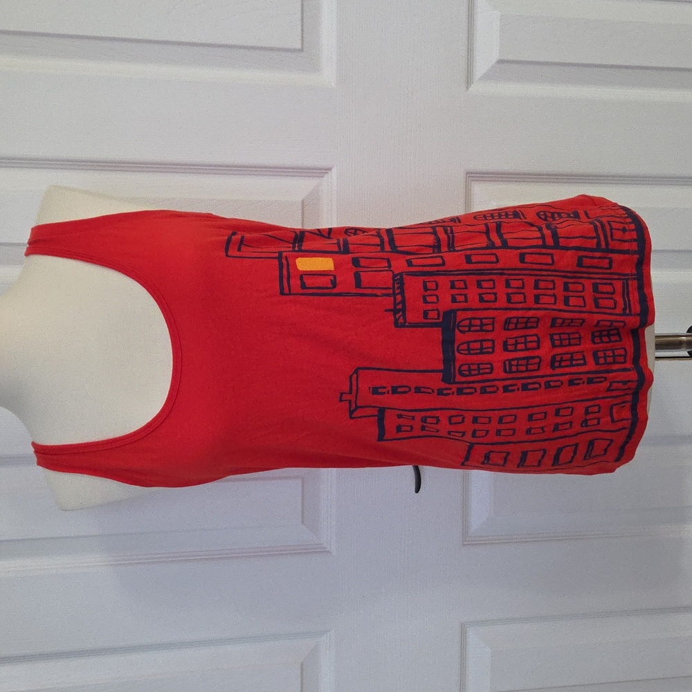 JASMINE & GINGER CITY LIFE SKYSCRAPER BUILDINGS TANK TOP L
